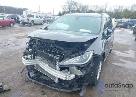 2018 Chrysler Pacifica Touring L from USA, damaged, VIN 2C4RC1BG3JR211229